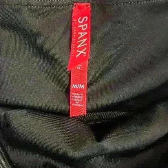 Women’s SPANX faux leather black / white stripe leggings- Size Medium - Picture 10 of 13